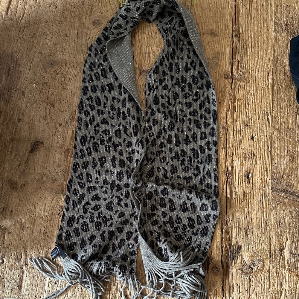 Cejon Animal Print Scarf with Fringe.       E